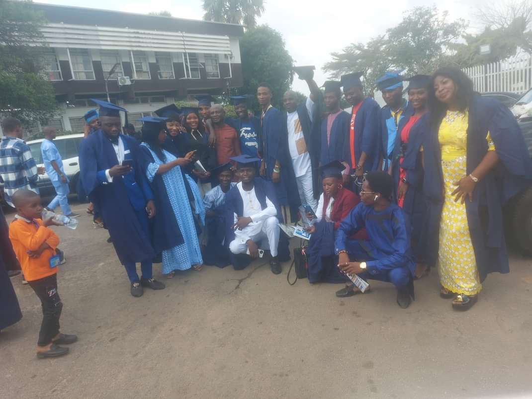 img_23_1702202321916